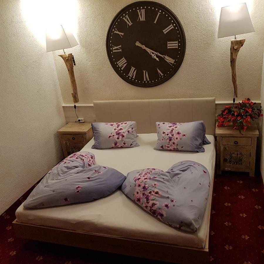 Familienferienhaus Florentine Лангенфельд Экстерьер фото